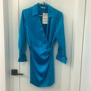 Zara Azure Business Casual Dress…
Size XS.. Never worn  still has tags